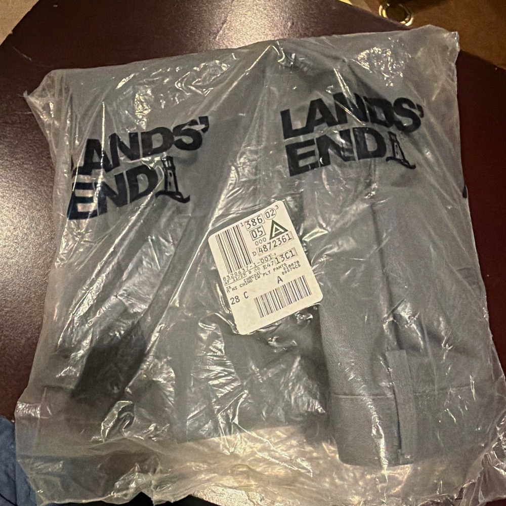 Lands' End Men's Chino Pants 35 Charcoal No Iron Comfort Waist Pleated NEW